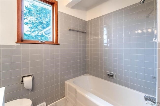 Building Photo - 130 Alberta Dr