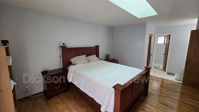 Building Photo - 22882 Carriage Dr