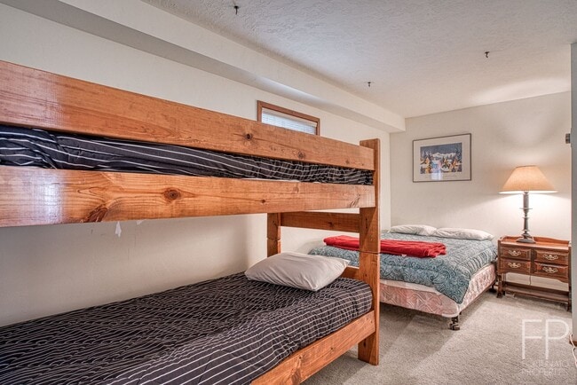Building Photo - On the Blue River!  HUGE 4 Bedroom home, Furnished Updates throughout!  Bus route!  Spacious parking