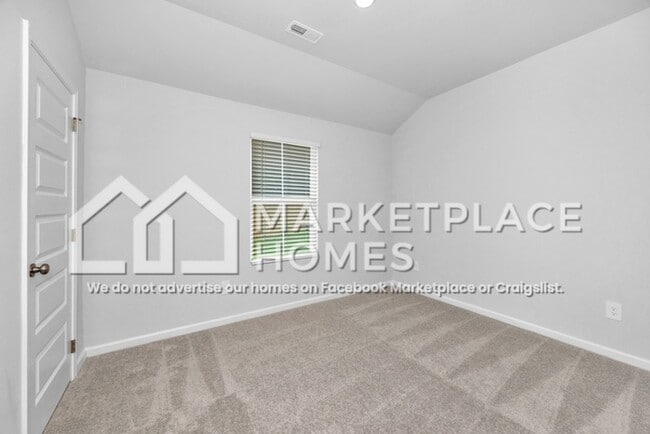 Building Photo - 187 Olde Hearth Rd