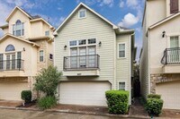 Building Photo - 9007 Harbor Hills Dr