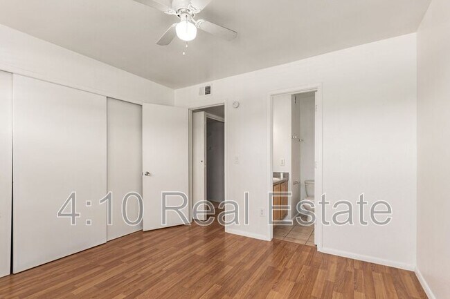 Building Photo - 11640 N 51st Ave