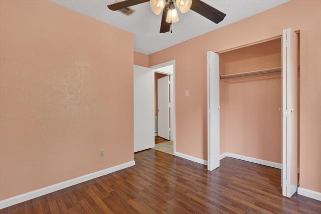 Building Photo - 7009 Shadow Bend Dr