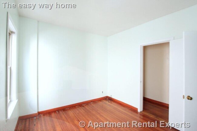 Building Photo - 25 Belknap St