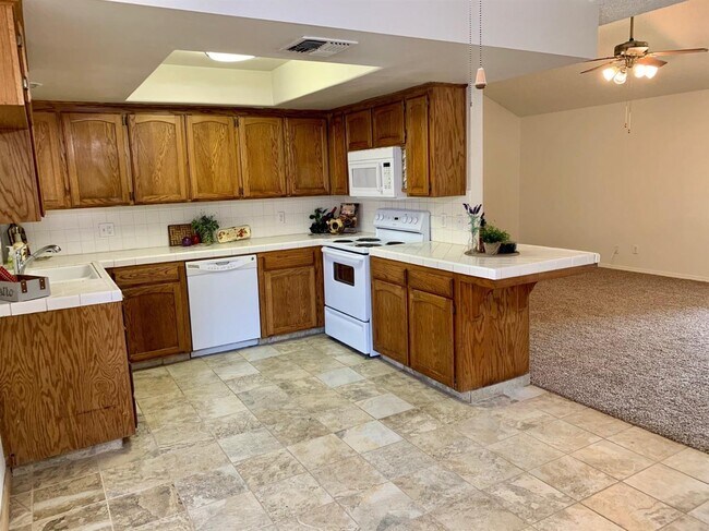 Building Photo - 1797 E Solar Ave