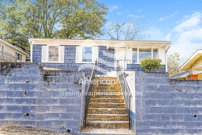 Building Photo - 1248 Forest St