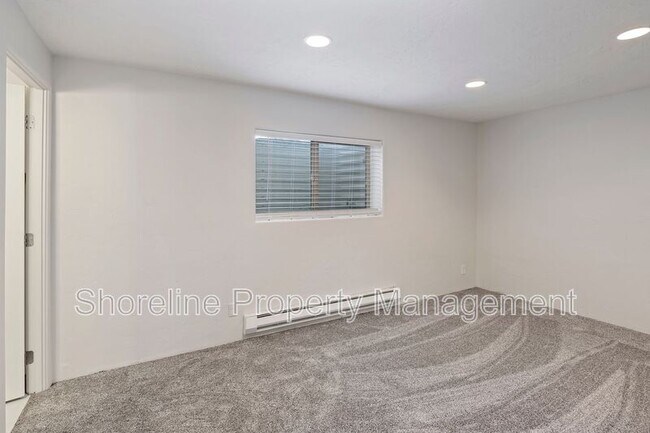 Building Photo - 2110 Brittany Ln