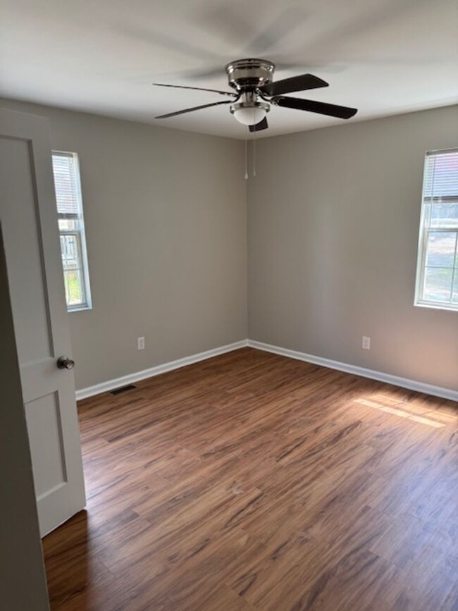 Building Photo - Charming North Augusta Duplex