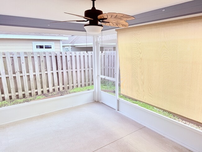 Building Photo - 470 SW 251st St