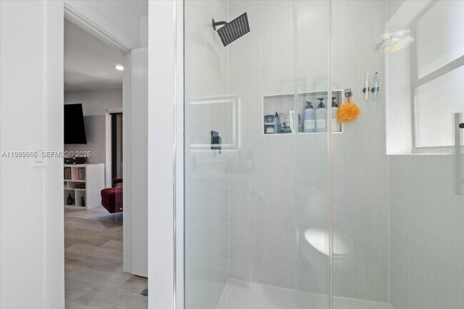 Building Photo - 3627 Cocoplum Cir