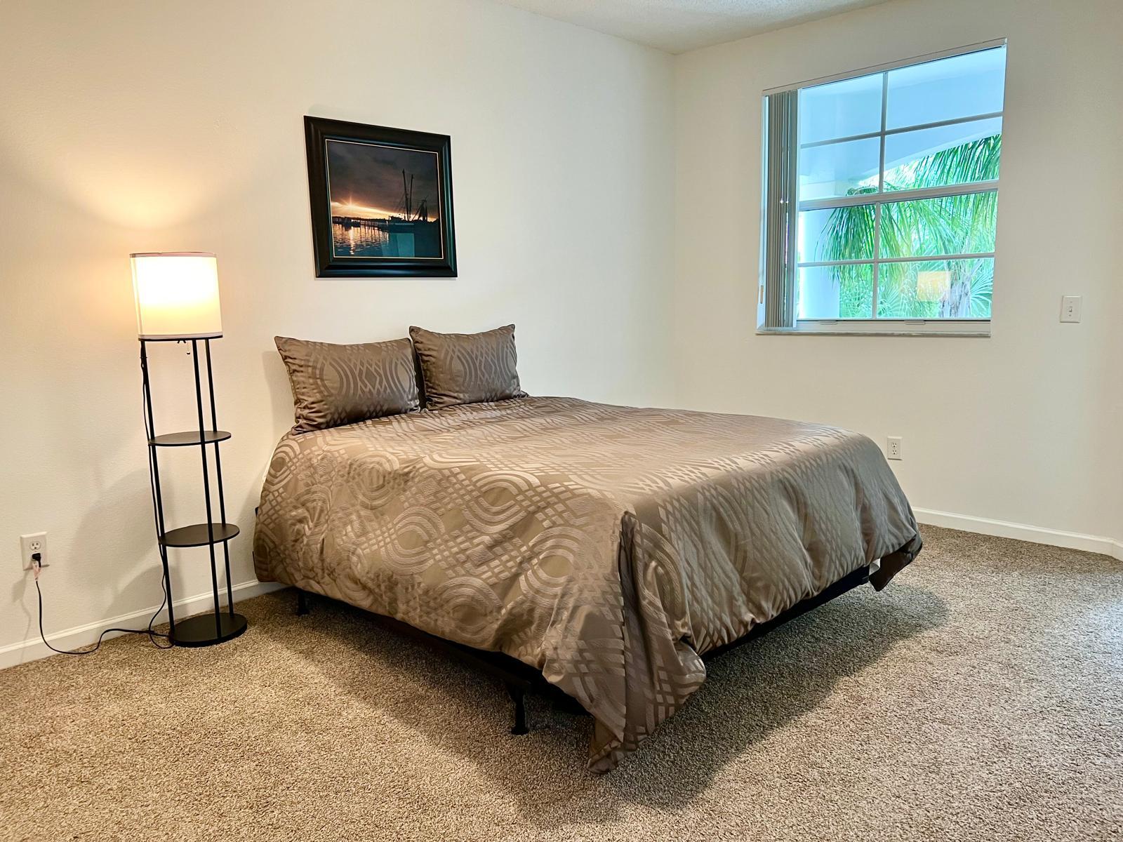 Building Photo - 3165 NE 184th St