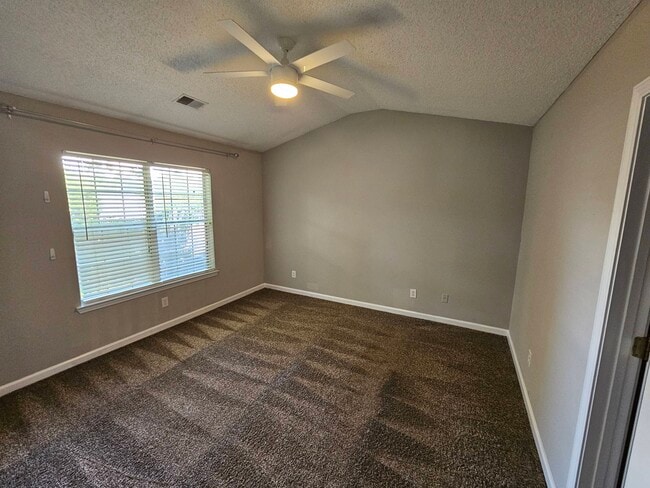 Building Photo - 114 Fair Haven Way