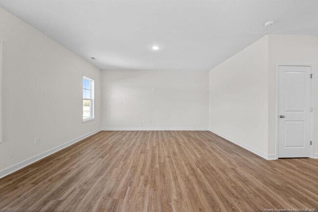 Building Photo - 544 Ashley Hts Dr