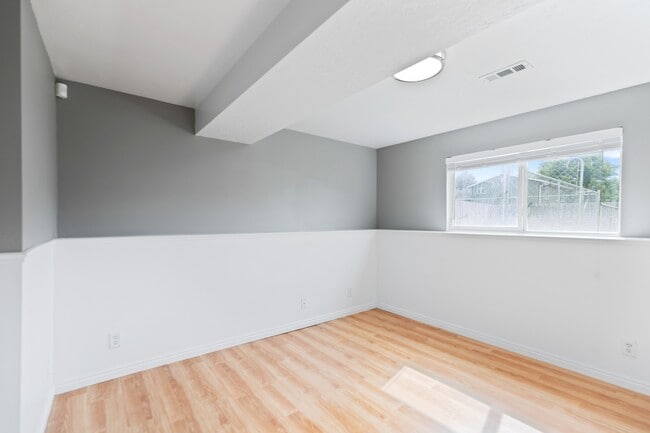 Building Photo - 781 S 300 W