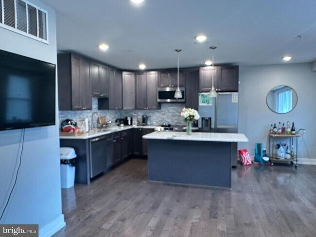 Building Photo - 1505 Parrish St