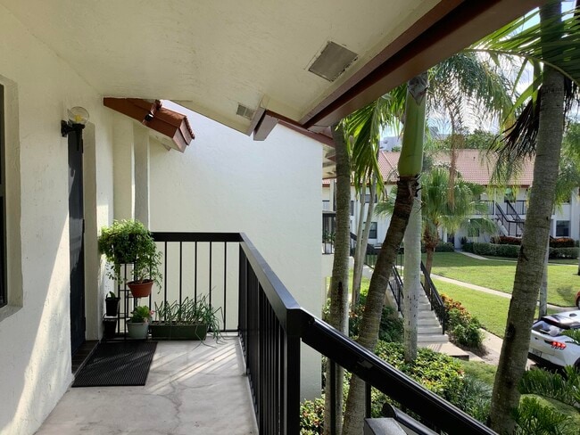 Building Photo - 22040 Palms Way