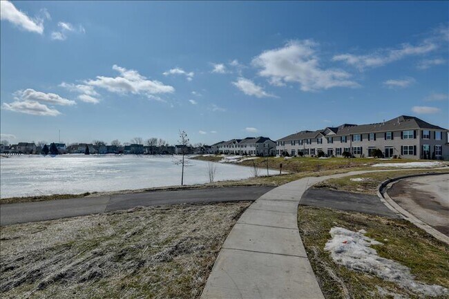 Building Photo - 1749 Carlstedt Dr