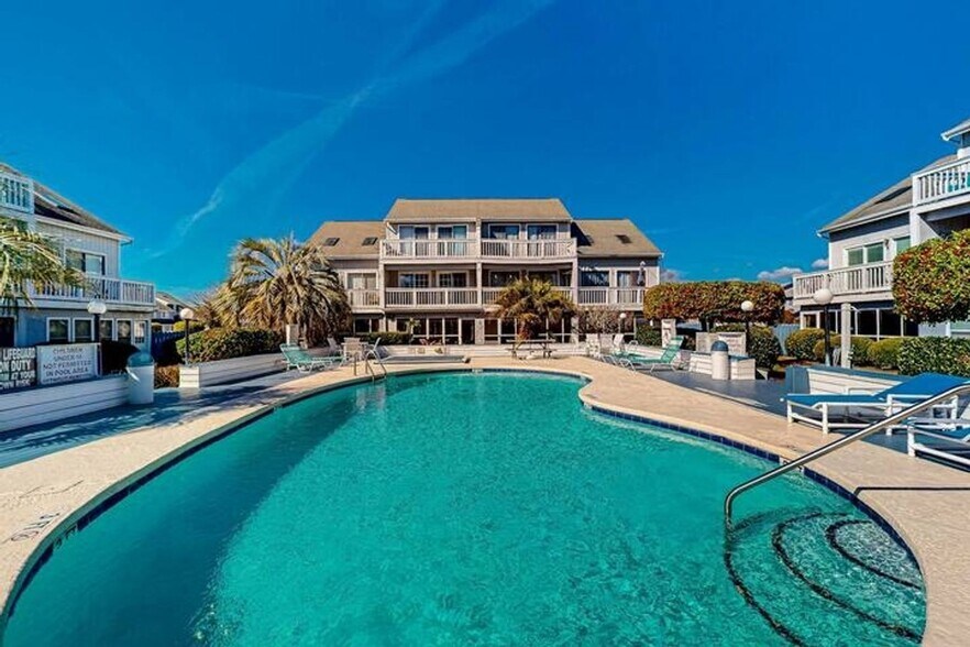 Building Photo - 3700 Golf Colony Ln