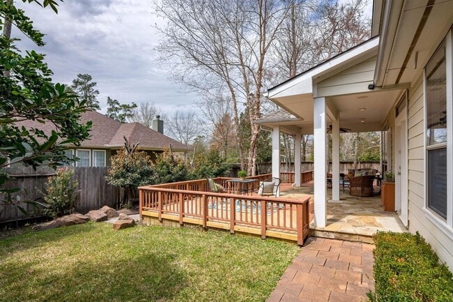 Building Photo - 27 S Mews Wood Ct
