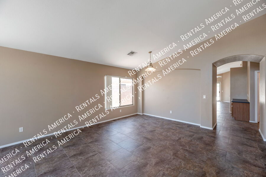 Building Photo - 3859 E Longhorn Dr