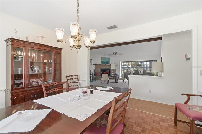 Building Photo - 24 Chippeway Ct