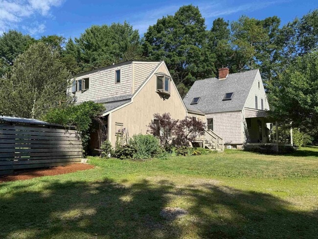 Primary Photo - 10 Charles Hill Rd