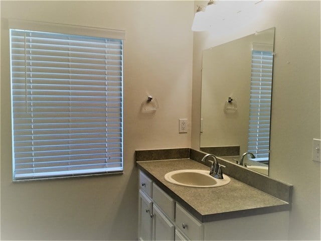 Building Photo - 12241 Woodglen Cir