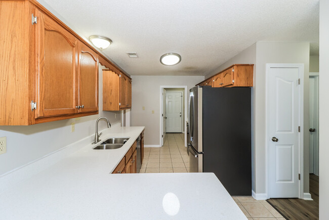 Building Photo - 9811 Morgan Meadows Cove