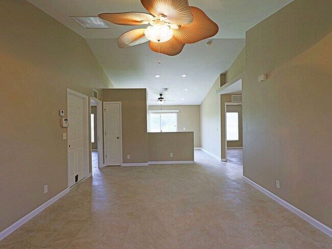 Building Photo - SFH - Cape Coral 325