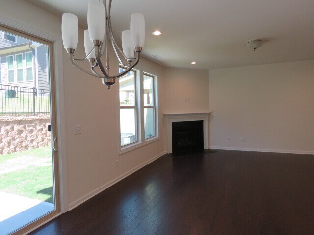 Building Photo - 114 White Crane Ct