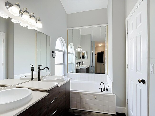 Building Photo - 227 Robbins Rest Cir