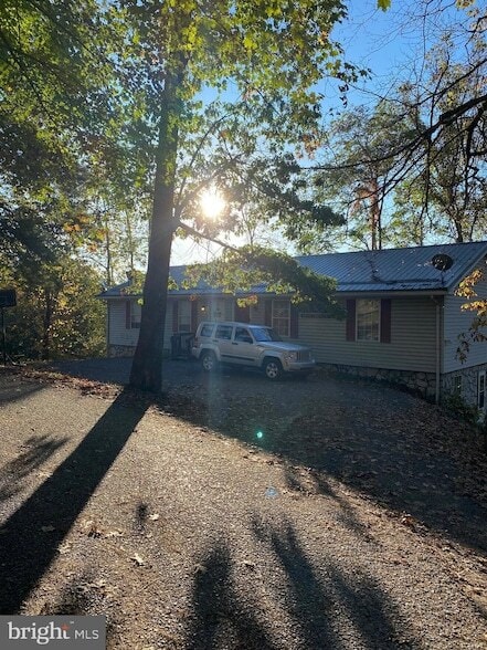 Building Photo - 6 Westridge Dr