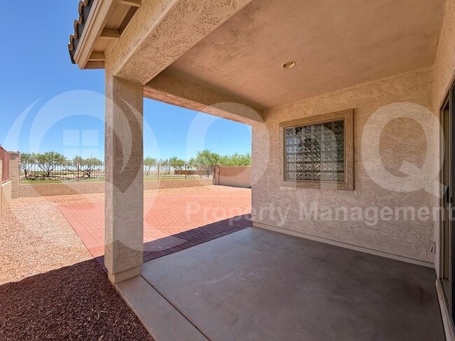 Building Photo - 38032 W Vera Cruz Dr