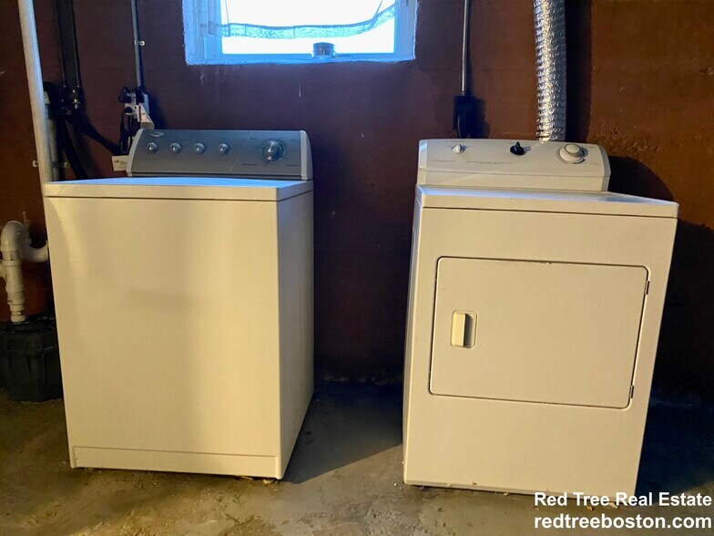 Building Photo - 11 Jonathan St