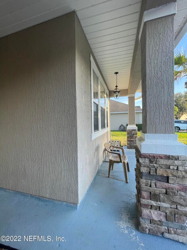 Building Photo - 15888 Lexington Park Blvd