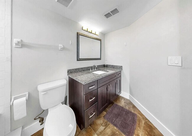 Building Photo - 6504 Surfside Blvd