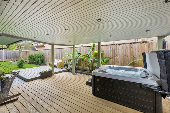 Building Photo - 7703 Bobbitt Ln