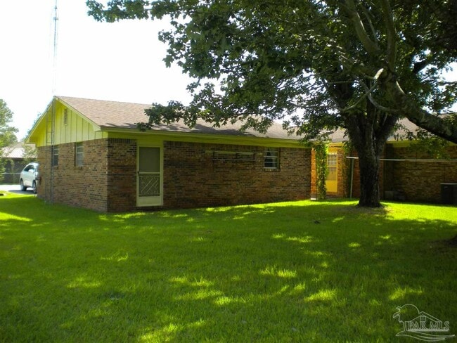 Building Photo - 2015 Frontera St