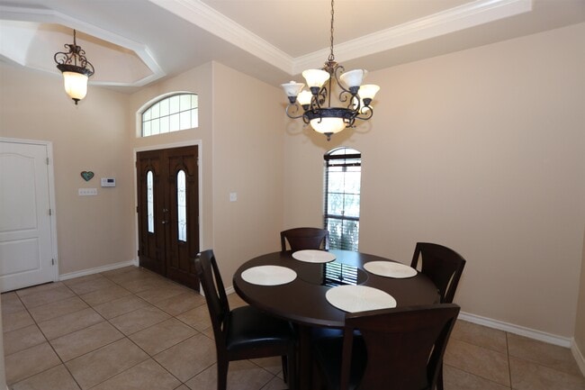 Building Photo - 10514 Winrock Dr