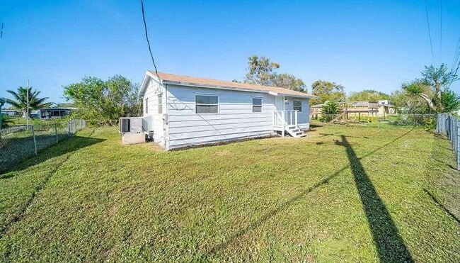 Building Photo - 1520 Hunter Rd