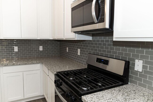 Building Photo - 326 Polaris Pl