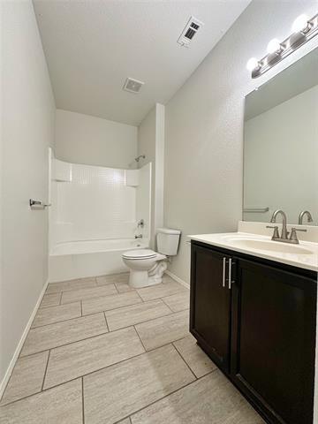 Building Photo - 1637 Megan Creek Dr