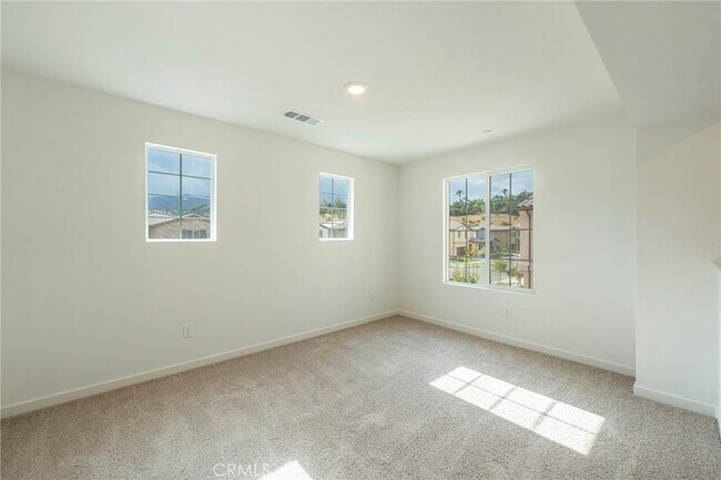 Building Photo - 2290 Yuzu St