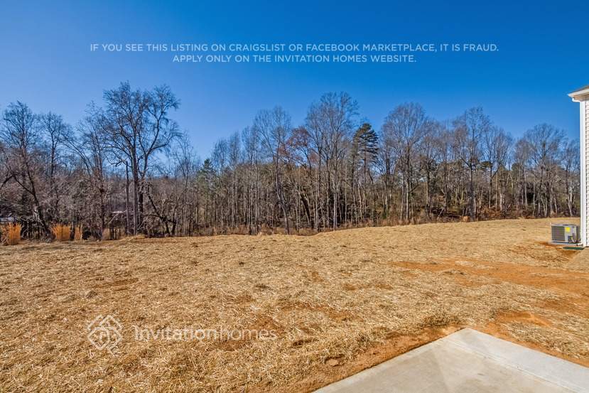 Building Photo - 154 Sassafras Rd