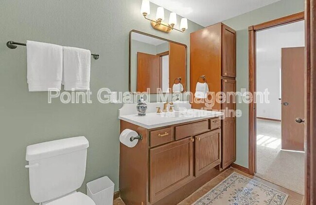 Building Photo - 728 Bristol Cir