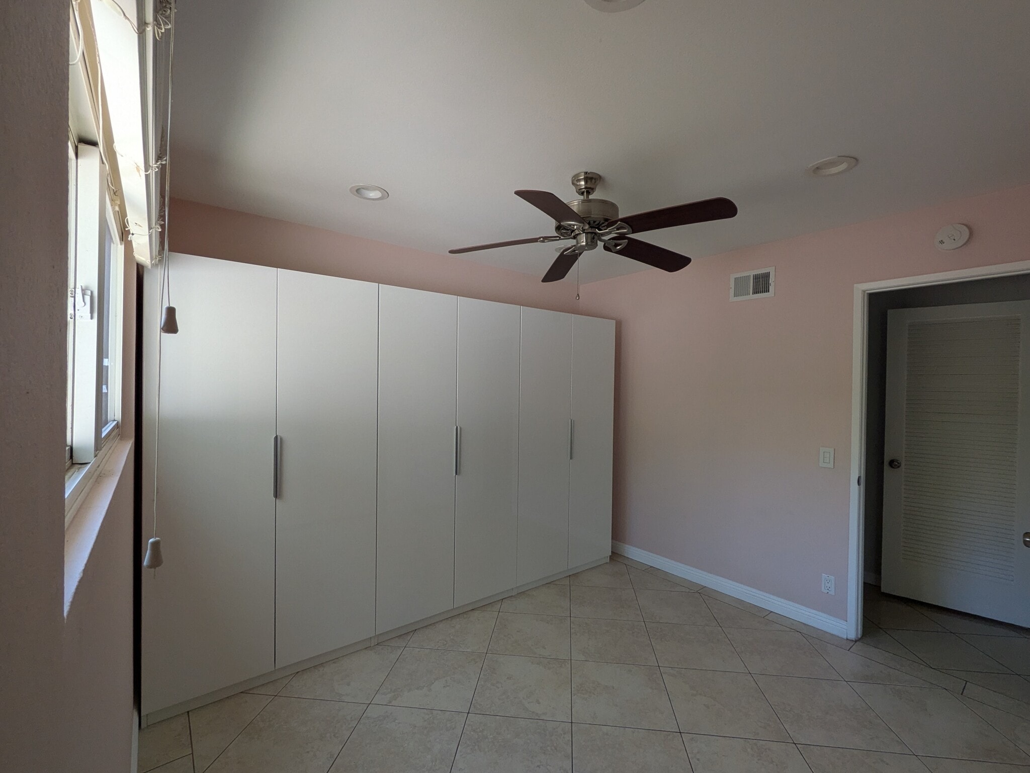 Building Photo - 20143 Baltar St