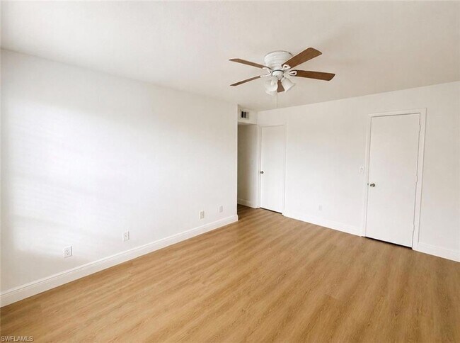 Building Photo - 161 Santa Clara Dr