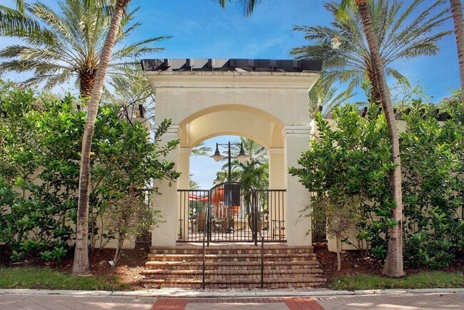 Building Photo - 4814 Sawgrass Breeze Dr