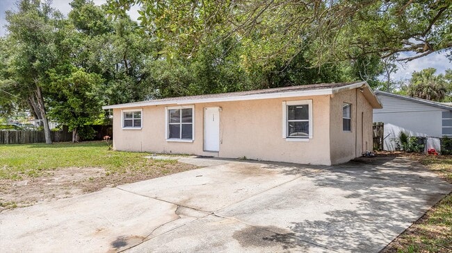 Building Photo - 1135 Mason Ave