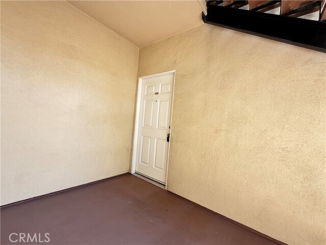 Building Photo - 300 E Providencia Ave